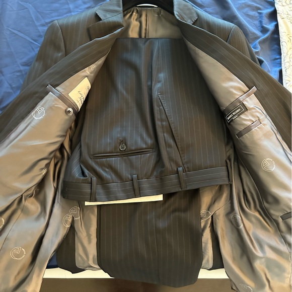 Armani collezioni Super 150’s 2 piece wool suit - Picture 3 of 4